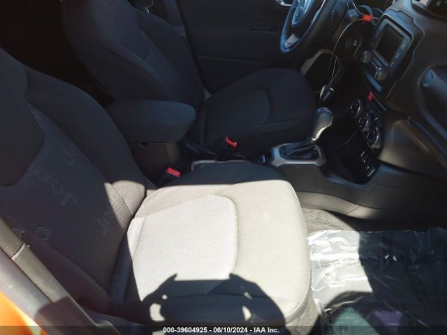ZACCJABT9FPC19162 Jeep Renegade Latitude