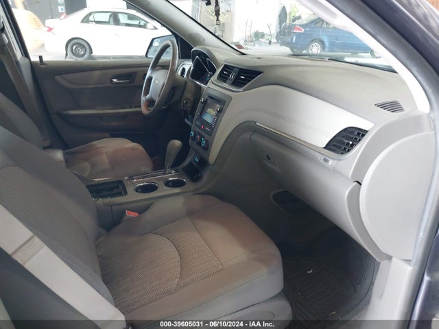 Chevrolet Traverse Ls 2014 1GNKVFKD4EJ227312 Image 5