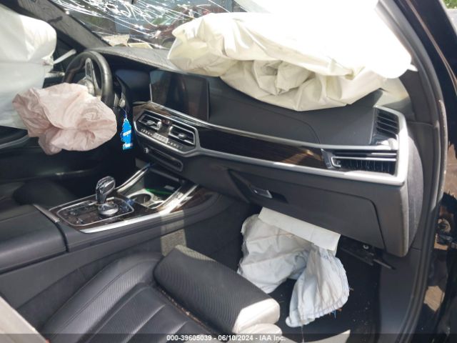5UXCW2C05M9F32169 BMW X7 Xdrive40i