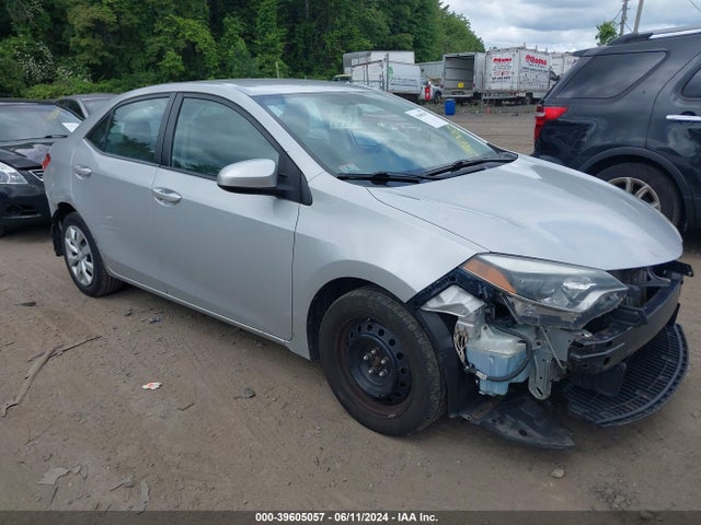 Toyota COROLLA LE 2015 2T1BURHE8FC318061 головне зображення