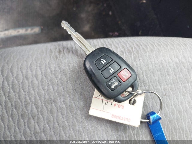 Toyota COROLLA LE 2015 2T1BURHE8FC318061 Image 11