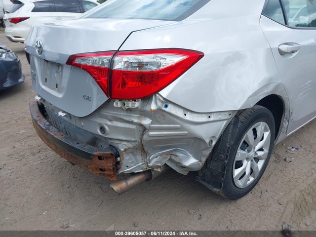 Toyota COROLLA LE 2015 2T1BURHE8FC318061 Image 6
