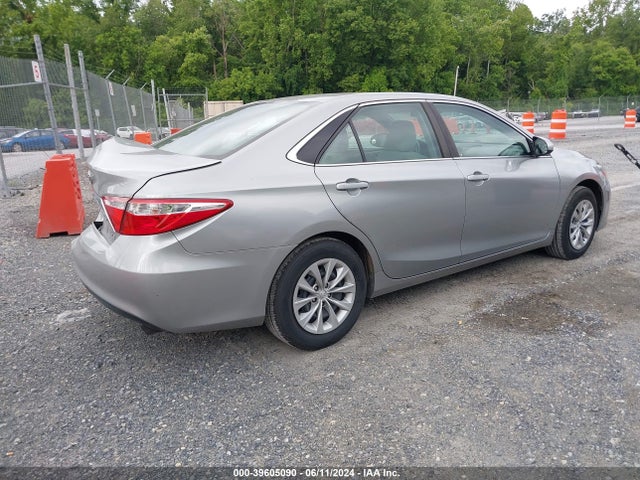 Toyota CAMRY LE 2015 4T4BF1FK5FR501345 Image 4