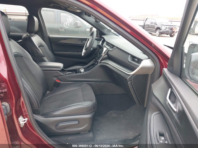 1C4RJJAG9P8848850 Jeep Grand Cherokee L Altitude 4x2