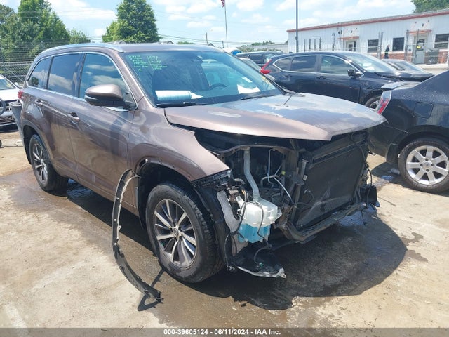 Toyota Highlander Xle 2017 5TDJZRFH9HS434597 главное изображение
