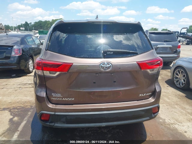 Toyota Highlander Xle 2017 5TDJZRFH9HS434597 Image 16