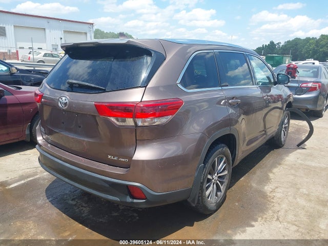Toyota Highlander Xle 2017 5TDJZRFH9HS434597 Image 4