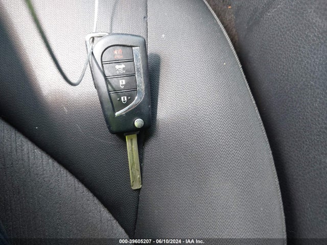 Toyota CAMRY LE 2021 4T1C11AK8MU445130 Image 11