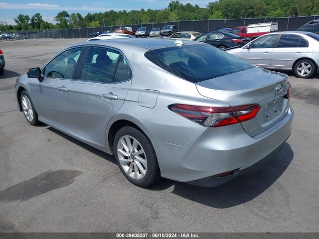 Toyota CAMRY LE 2021 4T1C11AK8MU445130 Image 3