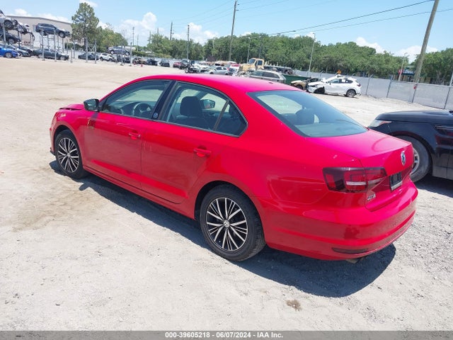 3VWB67AJ4JM237979 Volkswagen Jetta 1.4t Se/1.4t Wolfsburg Edition