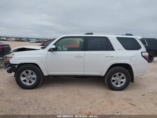Toyota 4RUNNER SR5 2024 JTEEU5JR4R5308028 Image 15