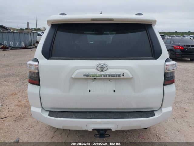 Toyota 4RUNNER SR5 2024 JTEEU5JR4R5308028 Image 17