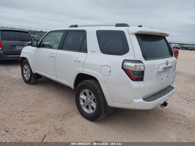 Toyota 4RUNNER SR5 2024 JTEEU5JR4R5308028 Image 3