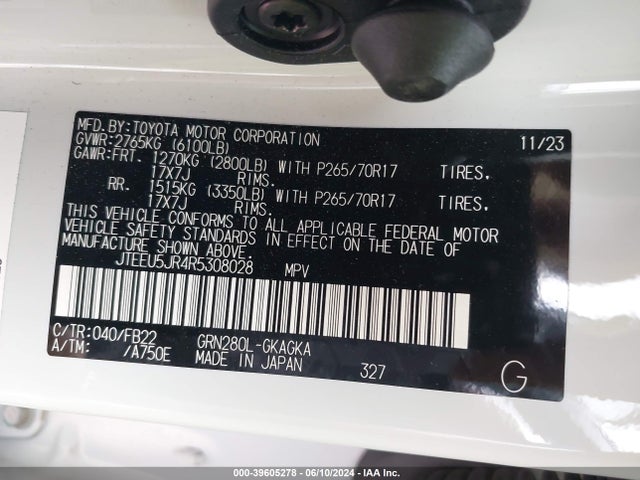 Toyota 4RUNNER SR5 2024 JTEEU5JR4R5308028 Image 9