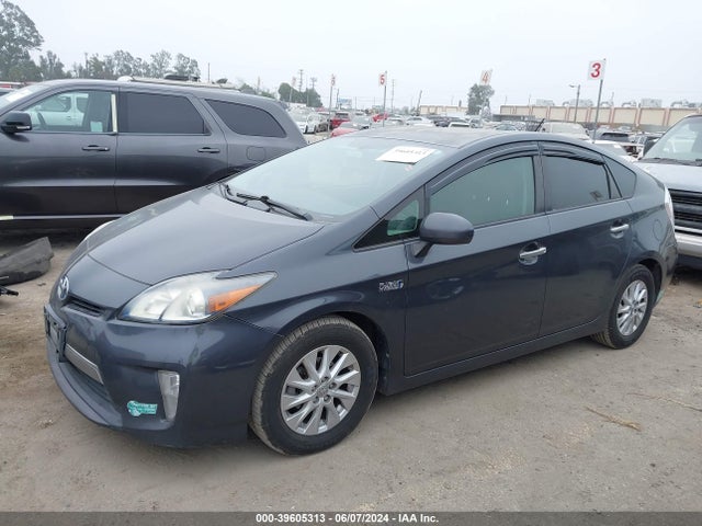 Toyota PRIUS PLUG-IN 2014 JTDKN3DP6E3051706 Image 2