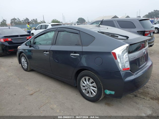Toyota PRIUS PLUG-IN 2014 JTDKN3DP6E3051706 Image 3