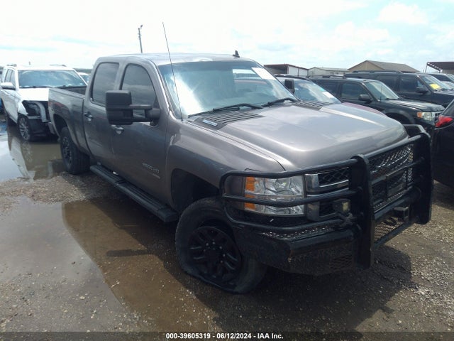 2014 1GC1KXE86EF151967 main image