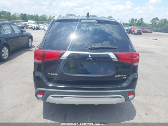 JA4AD3A31KZ021953 Mitsubishi Outlander Sel