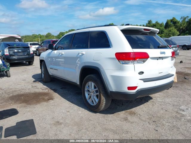 1C4RJEAGXJC301078 Jeep Grand Cherokee Laredo E 4x2