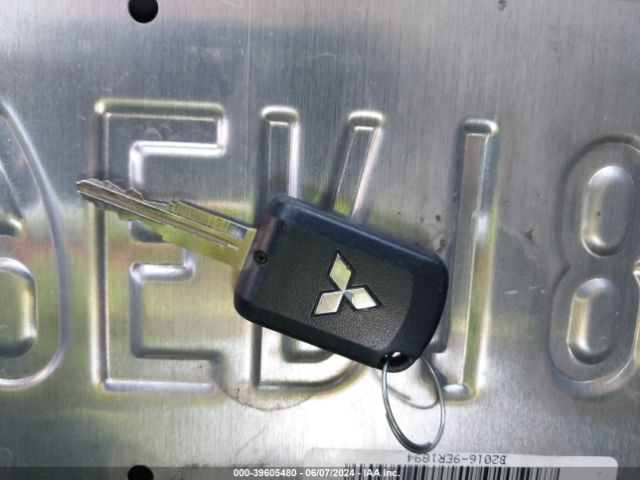 ML32AUHJ3MH007996 Mitsubishi Mirage Carbonite Edition/es/le
