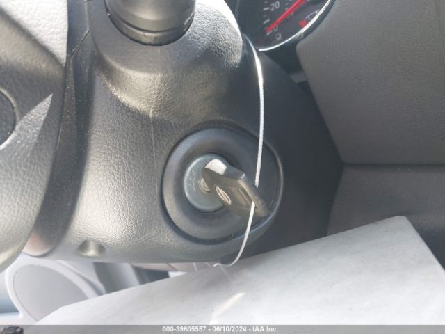 JN8AS5MV5FW751686 Nissan Rogue Select S