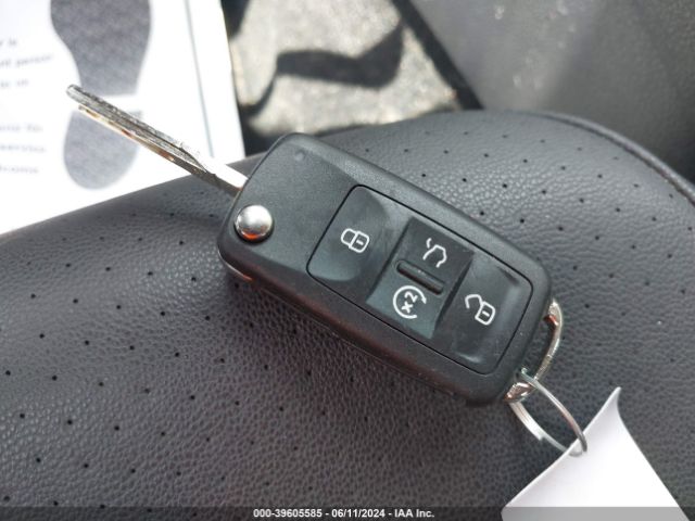 1VWSA7A31NC007808 Volkswagen Passat 2.0t Se