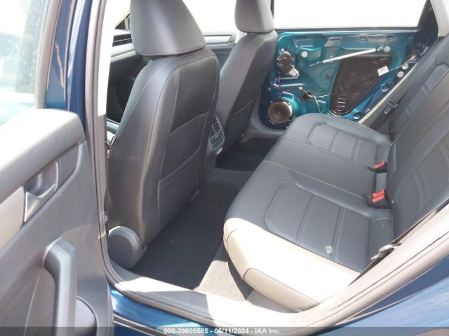 1VWSA7A31NC007808 Volkswagen Passat 2.0t Se