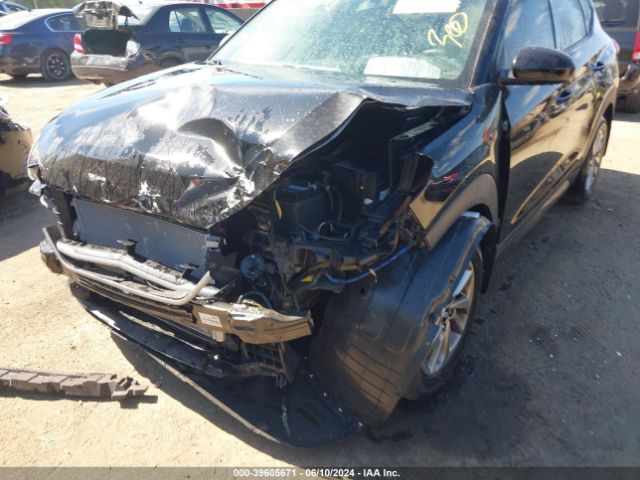 KM8J23A43JU708315 Hyundai TUCSON SE