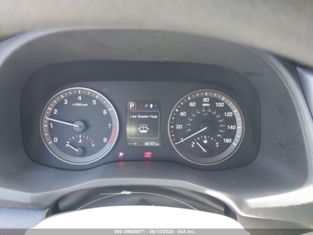 KM8J23A43JU708315 Hyundai TUCSON SE