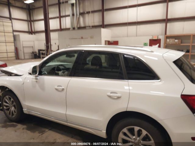 WA1LFAFP1EA110069 Audi Q5 2.0t Premium