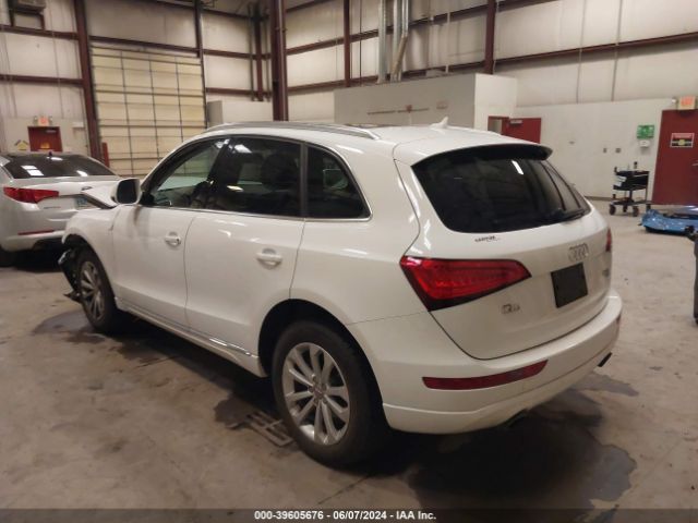 WA1LFAFP1EA110069 Audi Q5 2.0t Premium