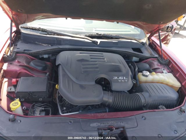 2C3CDXHG9JH273550 Dodge Charger Sxt Plus Rwd