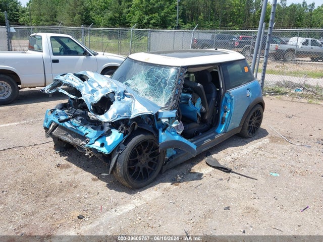 2004 MINI COOPER S WMWRE33464TD81818 Photo 1