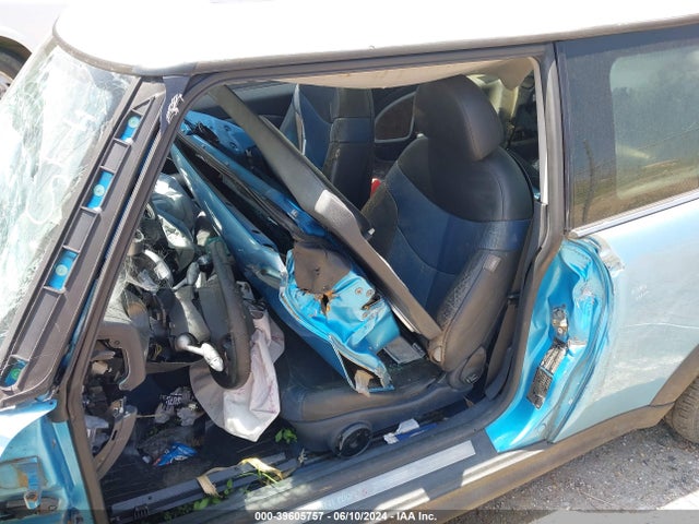 2004 MINI COOPER S WMWRE33464TD81818 Photo 4