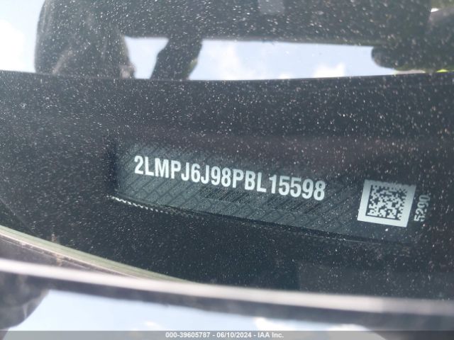 2LMPJ6J98PBL15598 Lincoln Nautilus Standard