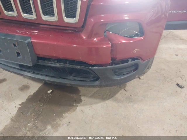1C4PJLAB7FW683978 Jeep Cherokee Sport