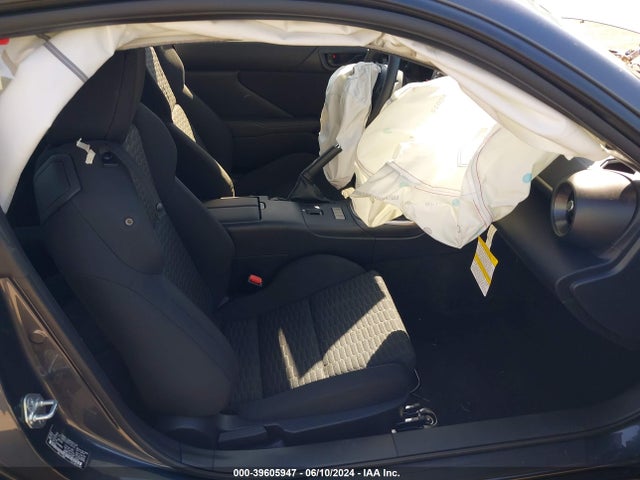 Toyota Gr86 Base (m6) 2024 JF1ZNBB1XR9754516 Image 5