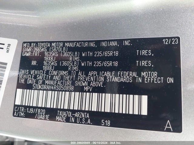 Toyota Highlander Le 2024 5TDKDRAH4RS050898 Image 9