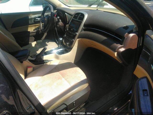 Chevrolet MALIBU 1LT 2015 1G11C5SL5FF286538 Image 5