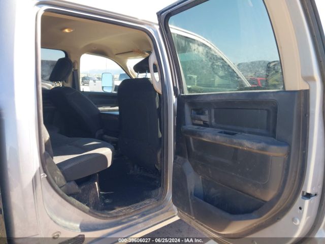 3C6UR5HJ8LG147935 RAM 2500 Tradesman  4x4 8' Box