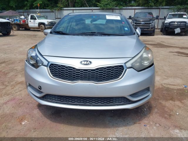 KNAFX4A6XG5460681 KIA FORTE LX