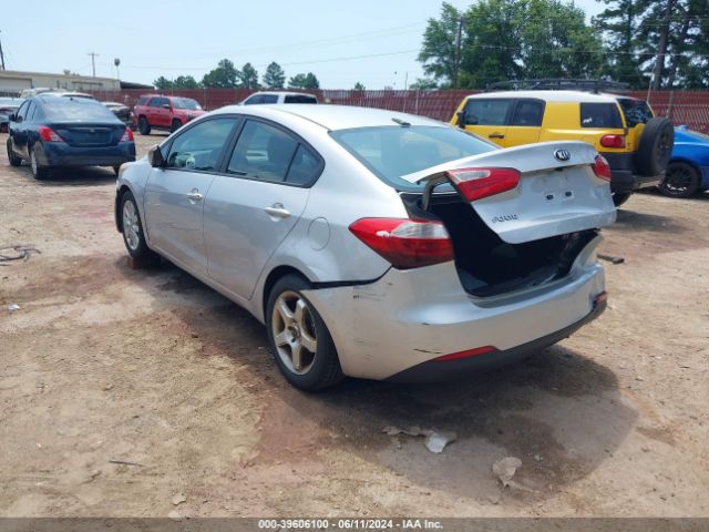 KNAFX4A6XG5460681 KIA FORTE LX
