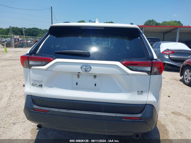 Toyota RAV4 LE 2019 JTMH1RFV5KJ006882 Image 16