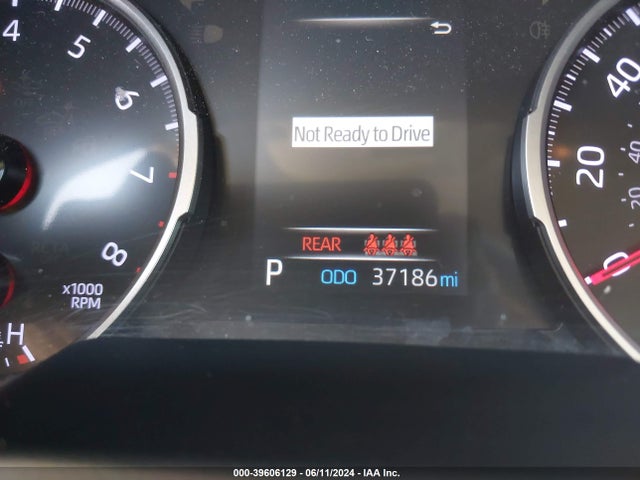 Toyota RAV4 LE 2019 JTMH1RFV5KJ006882 Image 7