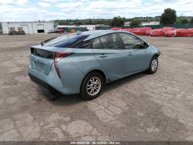 Toyota Prius Two 2017 JTDKBRFU4H3024345 Image 4