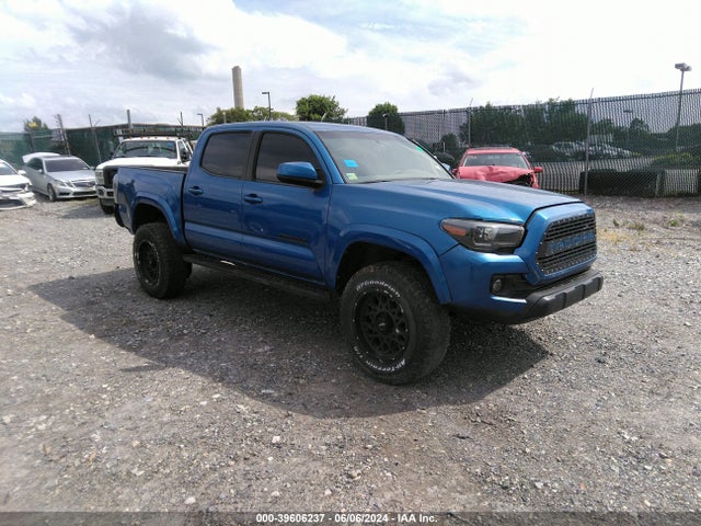 2017 5TFCZ5AN7HX093693 main image