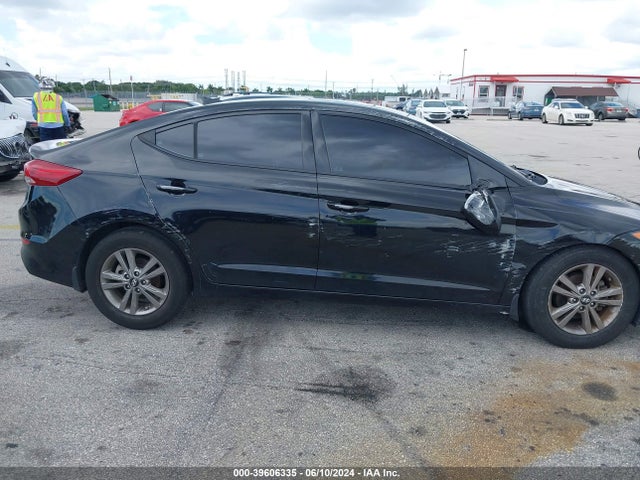 Hyundai Elantra Value Edition 2018 5NPD84LF7JH279730 Image 13