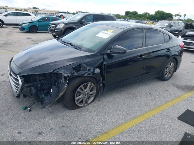 Hyundai Elantra Value Edition 2018 5NPD84LF7JH279730 Image 2