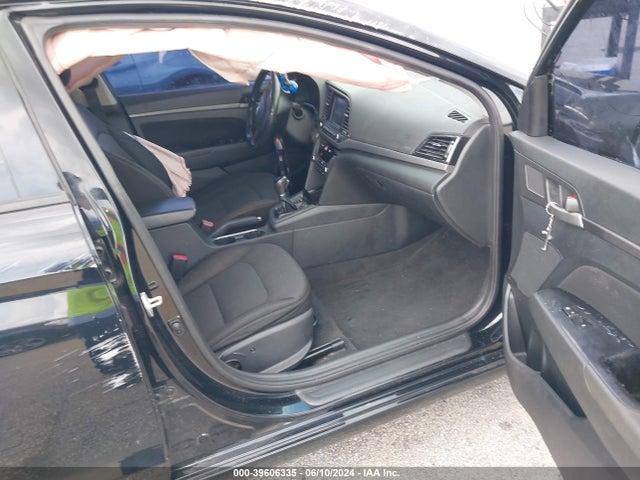 Hyundai Elantra Value Edition 2018 5NPD84LF7JH279730 Image 5