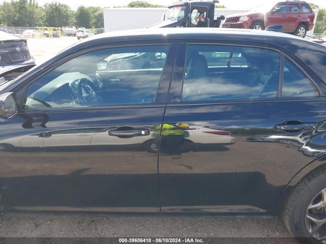 Chrysler 300 300s 2016 2C3CCAGG6GH321449 Image 14